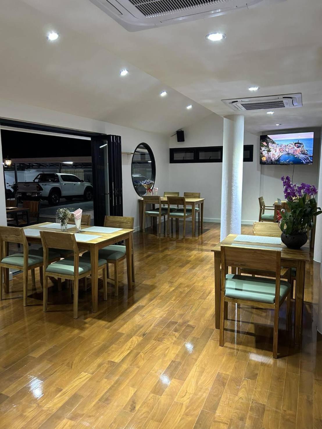 The European Chiang Mai Hotel Екстериор снимка